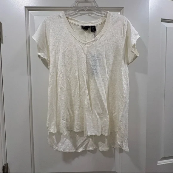 Tahari Linen V Neck T- Shirt - Picture 1 of 3